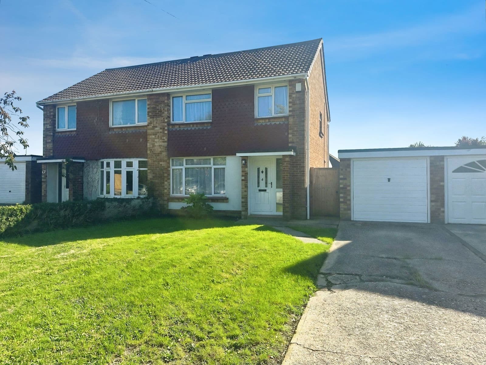 Orchard Close, Fawley, Southampton, SO45 1EZ - Image 1