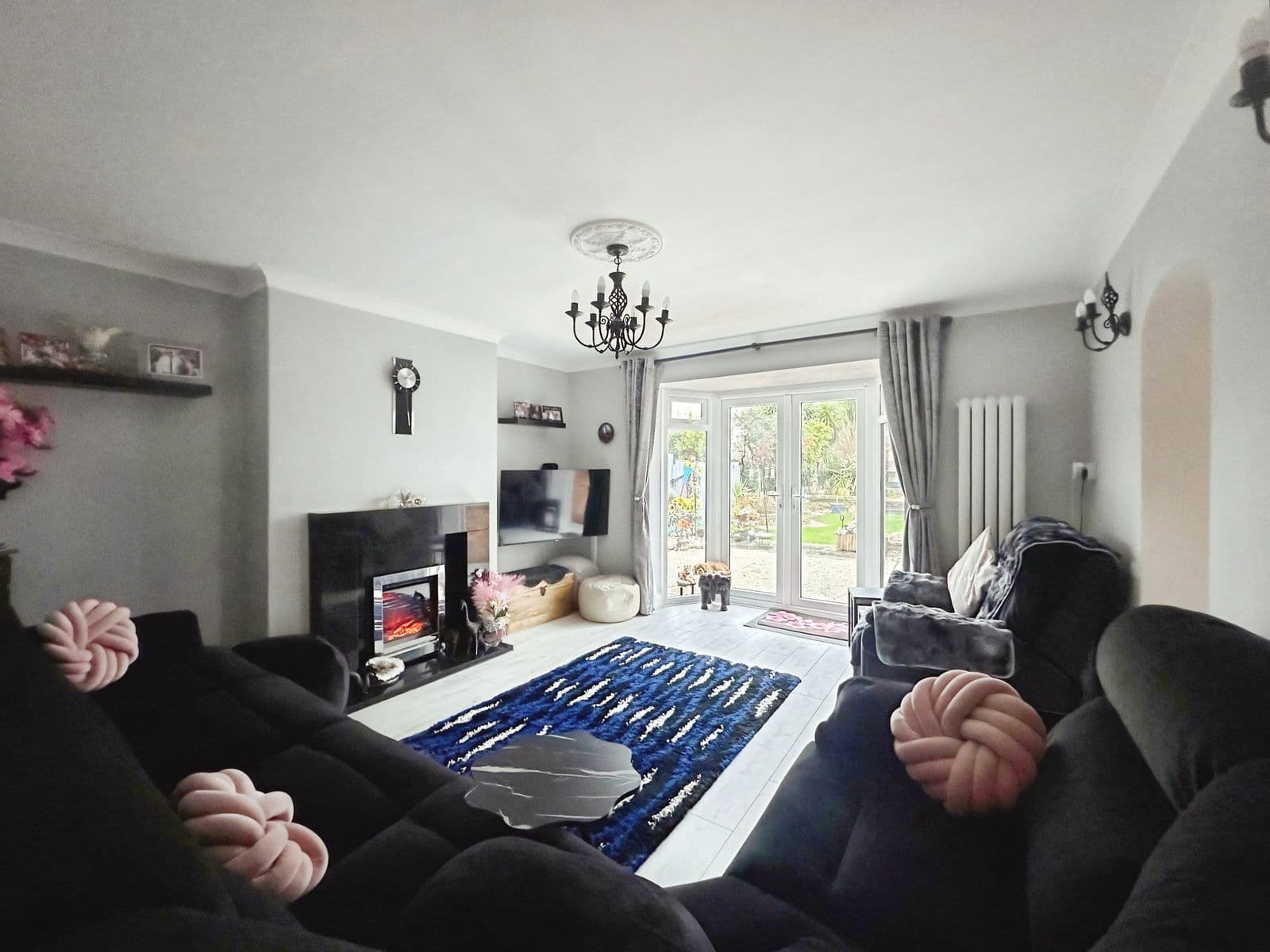 Waltons Avenue, Holbury, SO45 - Image 1