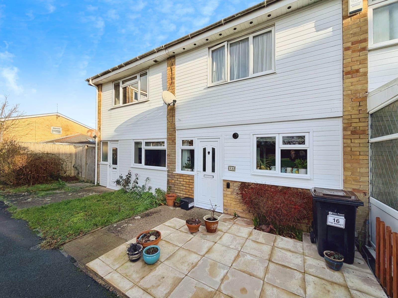 The Wicket, Hythe, Southampton, SO45 5AU - Image 1