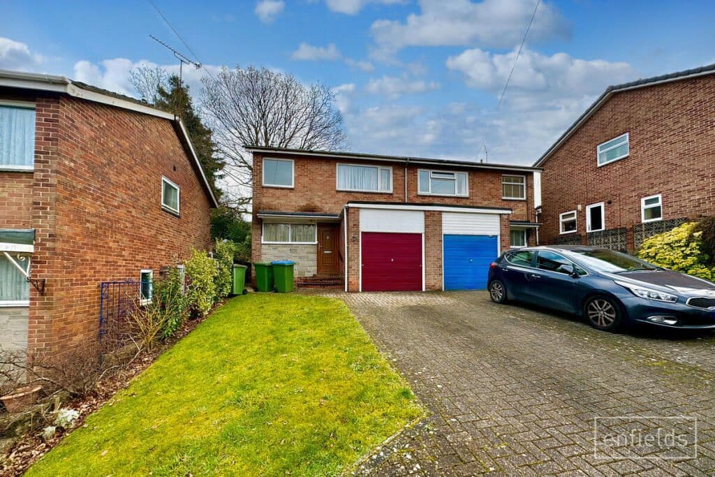 Kesteven Way, Southampton, SO18 5RJ - Image 1