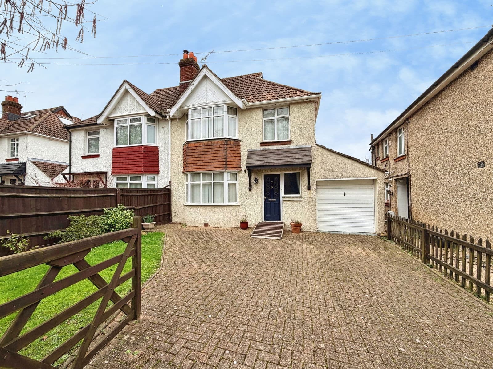 Hollydene Villas, Hythe, Southampton, SO45 4HU - Image 1