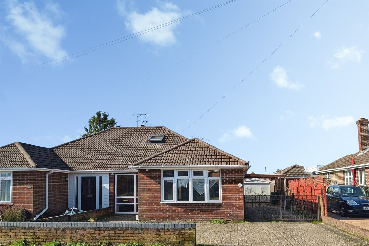 Rogers Road, Bishopstoke, SO50 ((Main)) - Image 1