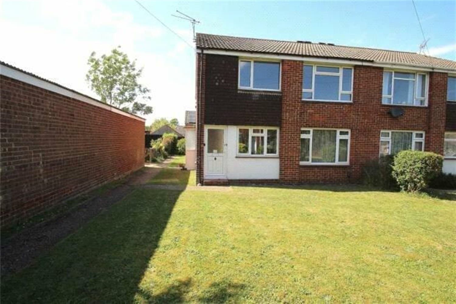 Little Kimble Walk, Hedge End, SO30 ((Main)) - Image 1