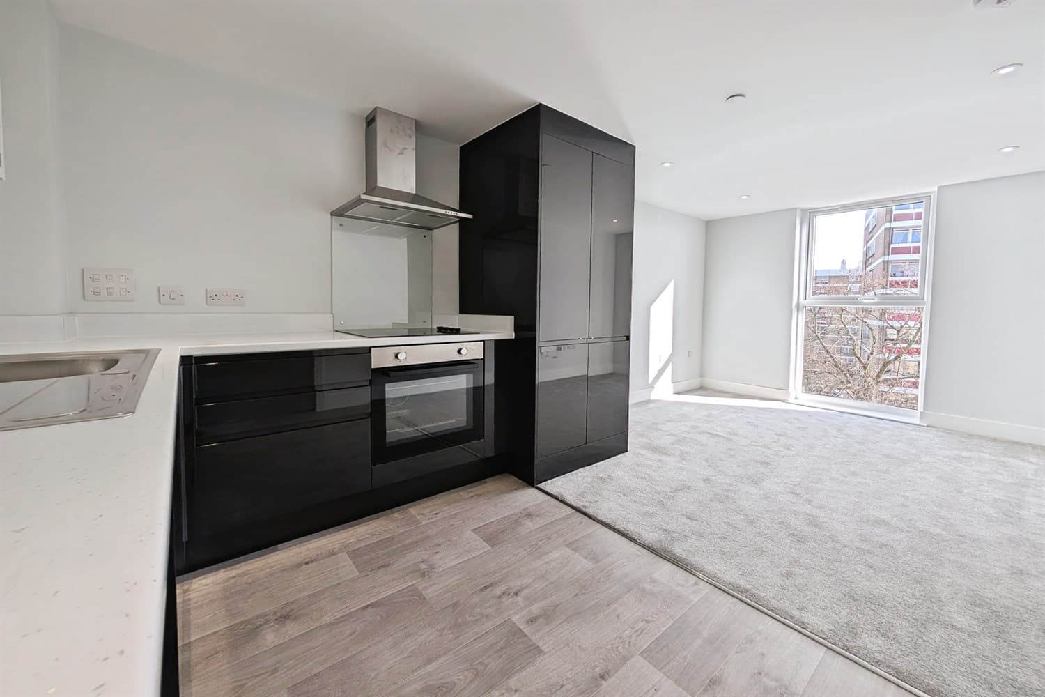 Clarendon Apartments, SO14 ((Thumbnail)) - Image 1